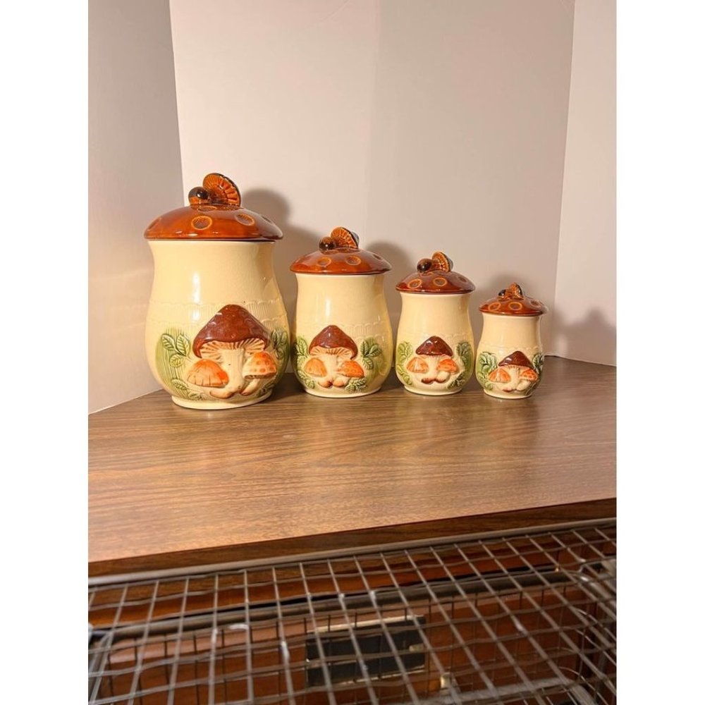 SOLD Vintage adorable mushroom canister set